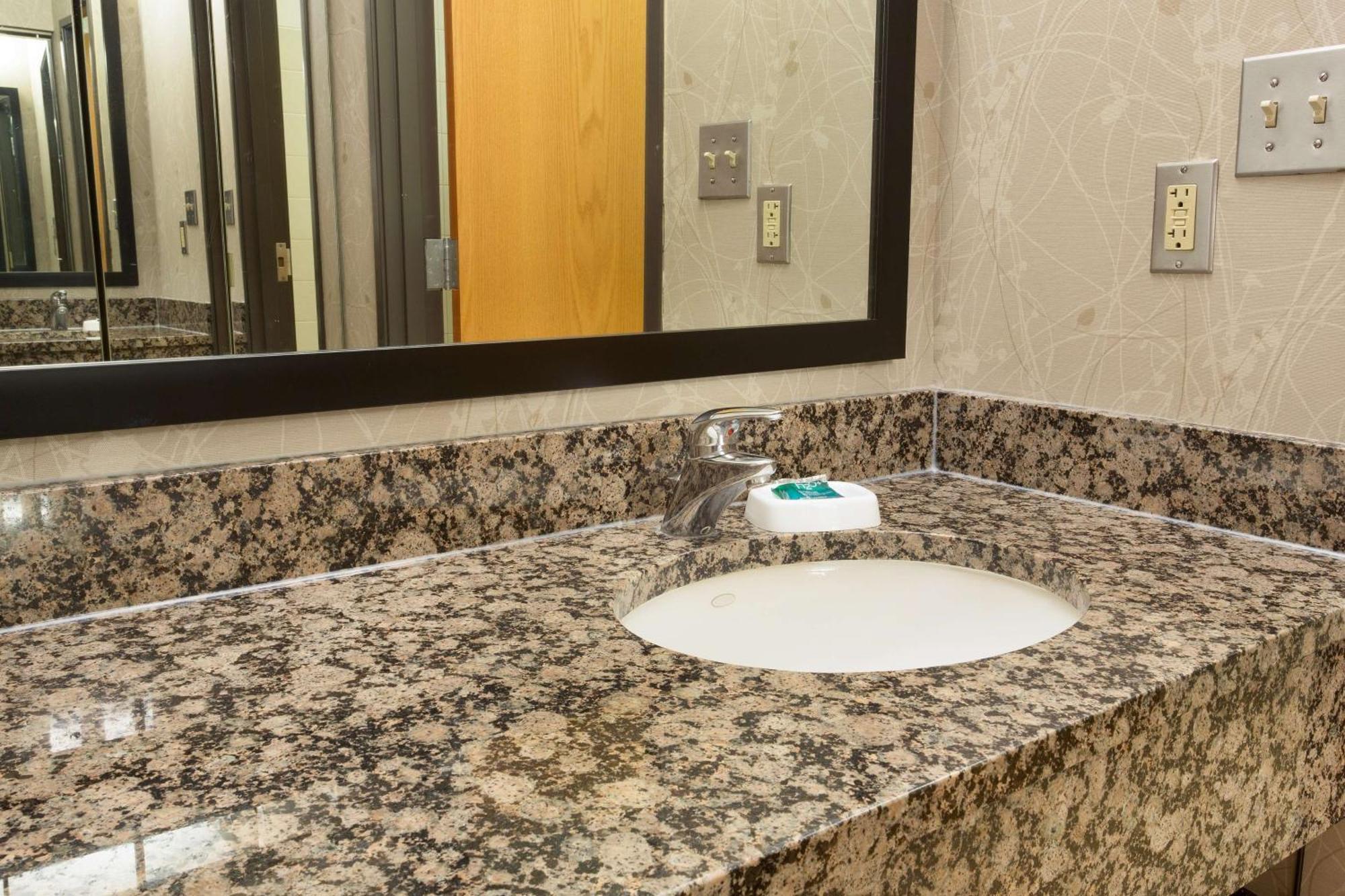 Drury Inn & Suites Lafayette La Zewnętrze zdjęcie